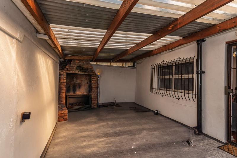 2 Bedroom Property for Sale in Observatory Western Cape